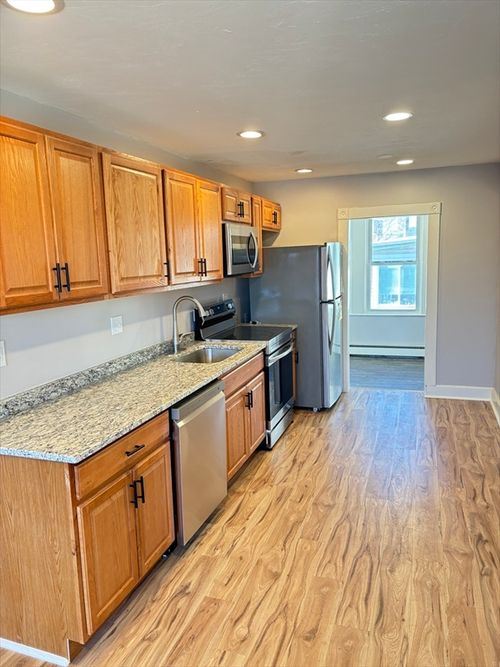 2-713 Metropolitan Ave, Boston, MA, 02136-3107 | Card Image