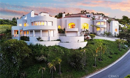 702 Via La Cuesta, Palos Verdes Estates, CA, 90274-1472 | Card Image