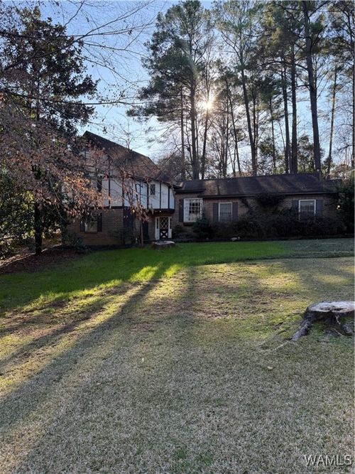 629 Woodridge Dr, Tuscaloosa, AL, 35406-1908 | Card Image