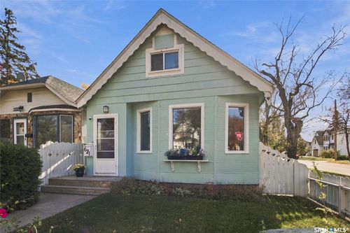 621 31st Street W, Saskatoon, SK, S7L0R4 | Card Image