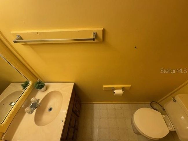 Bathroom 2 | Image 7