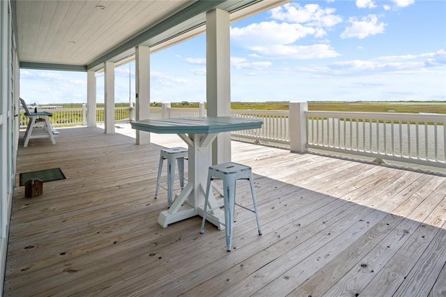1301 Lagoon Dr, House other with 3 bedrooms, 2 bathrooms and 1 parking in Crystal Beach TX | Image 34
