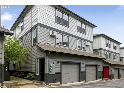 6747 N Salem Ave, Portland, OR, 97203-5427 | Card Image