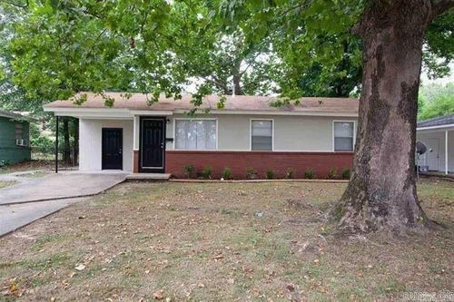 8915 Merrivale Dr, Little Rock, AR, 72209-6009 | Card Image