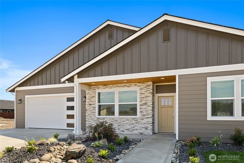 500 E Heatherstone Ct, Ellensburg, WA, 98926-9255 | Card Image