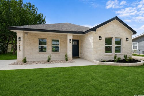 1110 Florence St, Castroville, TX, 78009-2960 | Card Image