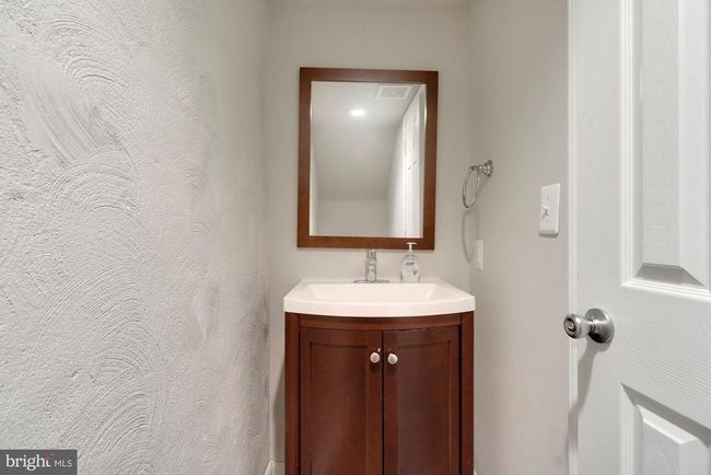 3724 Mark Dr, Townhouse with 3 bedrooms, 2 bathrooms and null parking in ALEXANDRIA VA | Image 9