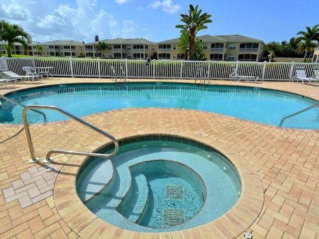 1513 - 6640 7 Th Avenue Cir W, Townhouse with 3 bedrooms, 2 bathrooms and null parking in Bradenton FL | Image 25