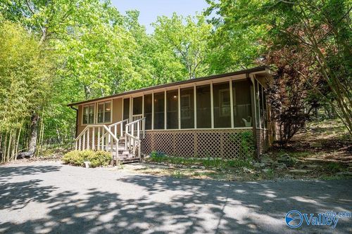 93 County Road 600, Mentone, AL, 35984-2317 | Card Image