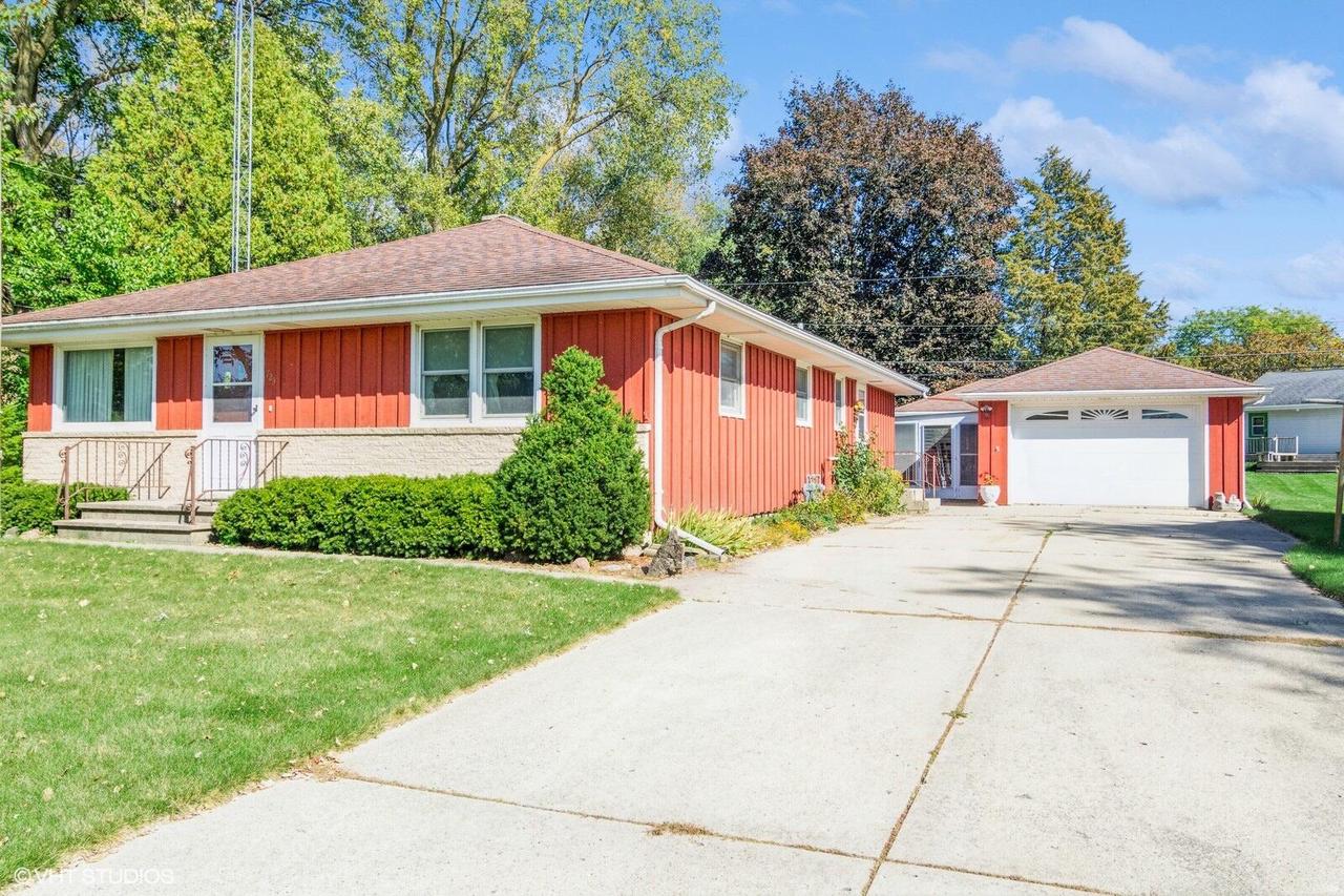 Palmatory St, Horicon, WI 53032