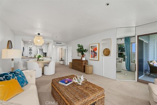 apt-206-260 Cagney Ln, Newport Beach, CA, 92663-1616 | Card Image