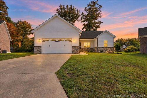 9107 Dundee Ct, Charlestown, IN, 47111-9076 | Card Image