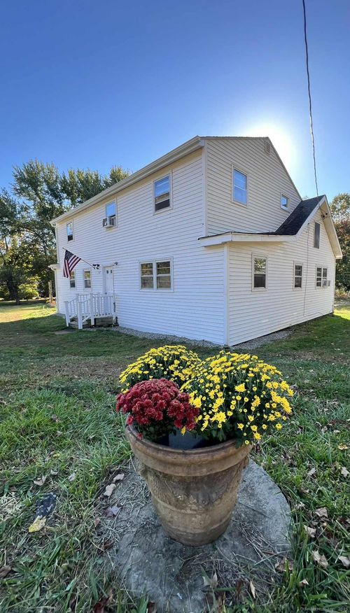 757 Beaumont Hwy, Lebanon, CT, 06249-1201 | Card Image