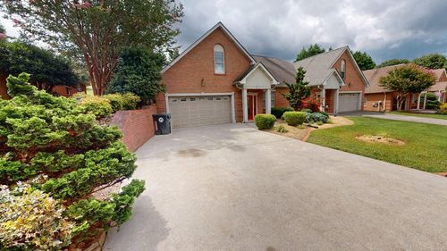 376 Lochmere Dr, Morristown, TN, 37814-2184 | Card Image