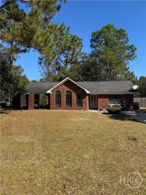 311 Kevin Rd, Hinesville, GA, 31313-8741 | Card Image