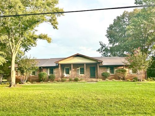 3586 River Rd, Baxter, TN, 38544-5368 | Card Image
