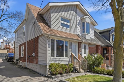 45 Hiltz Ave, Toronto, ON, M4L2N6 | Card Image