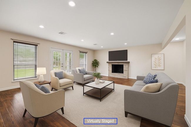 Family Room | Image 4