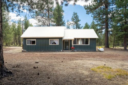 652 Chapman St, Gilchrist, OR, 97737-9708 | Card Image