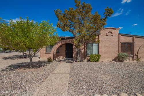 3176 N Vista Del Forte Dr, Tucson, AZ, 85712-1125 | Card Image