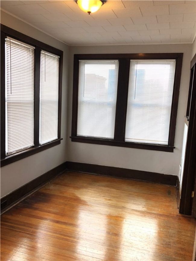 2 - 5127 Liberty Ave, Condo with 2 bedrooms, 1 bathrooms and 2 parking in Bloomfield PA | Image 8