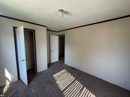 2076 Aspen Ln S, Clio, MI, 48420-2403 | Card Image