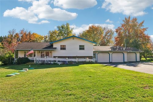 5654 Everett East Rd, Hubbard, OH, 44425-2826 | Card Image
