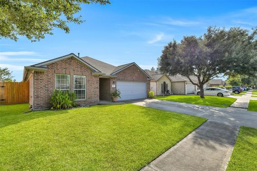706 St Croix St, Alvin, TX, 77511-2361 | Card Image