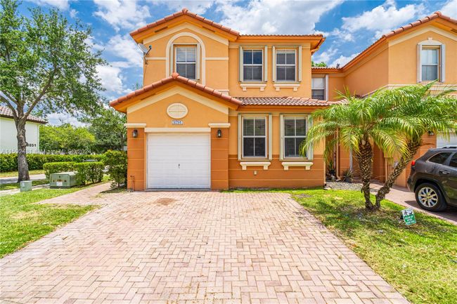 8791 Nw 112th Ct, Townhouse with 3 bedrooms, 2 bathrooms and null parking in Doral FL | Image 38