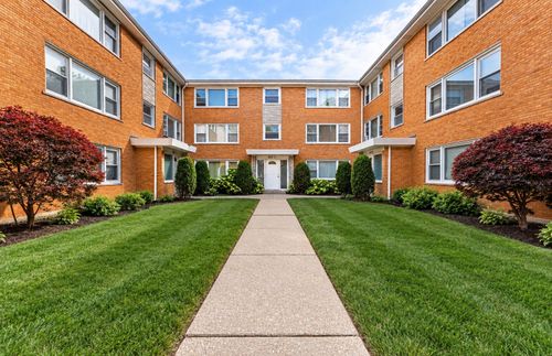 2a-6935 W 64th Pl, Chicago, IL, 60638-4672 | Card Image