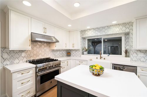 810 Mountain Ln, Glendora, CA, 91741 | Card Image