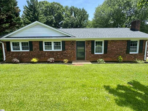 228 Greenridge Dr, Moore, SC, 29369-9575 | Card Image
