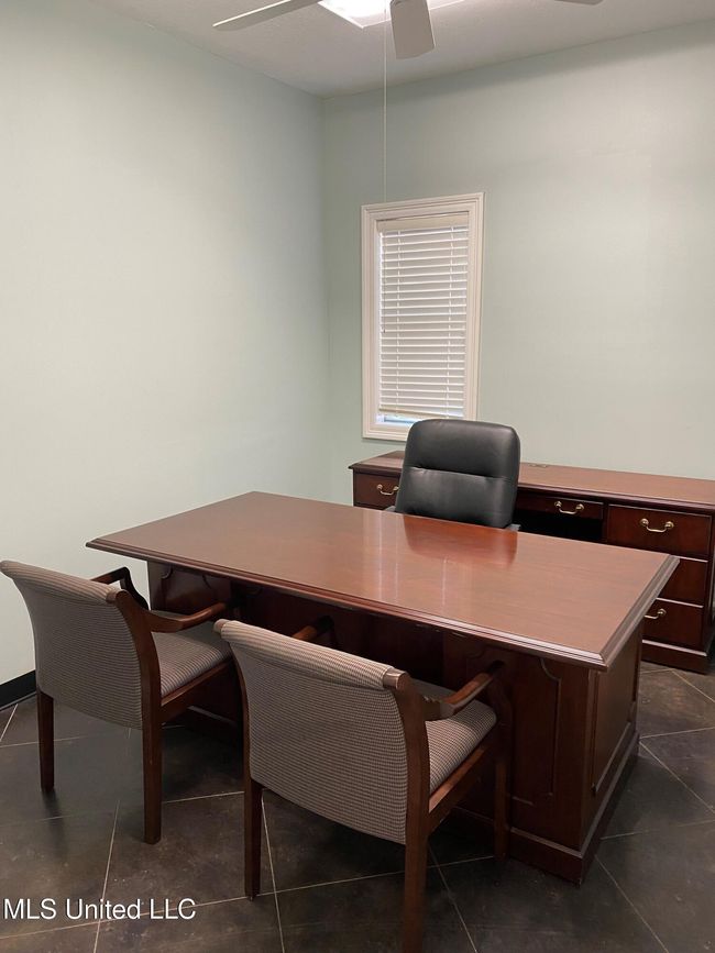 Office A1 | Image 4