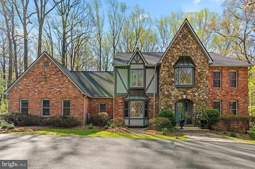 200 Ashcroft Ct, Ashton, MD, 20861-9712 | Card Image