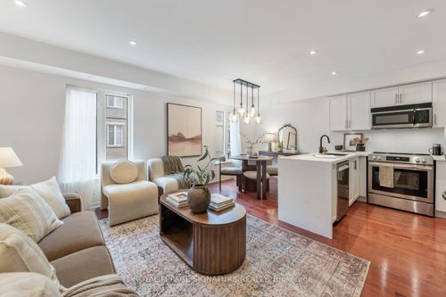 223-26 Western Battery Rd, Toronto, ON, M6K3N9 | Card Image