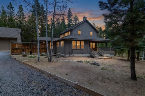 na-51601 Pine Loop Dr, La Pine, OR, 97739-8931 | Card Image