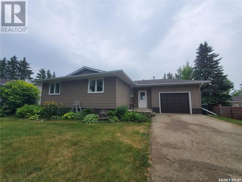 492 Stewart St, Kamsack, SK, S0A1S0 | Card Image