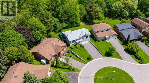 311 Cumberland Court, Oshawa (Donevan), ON, L1H8E7 | Card Image