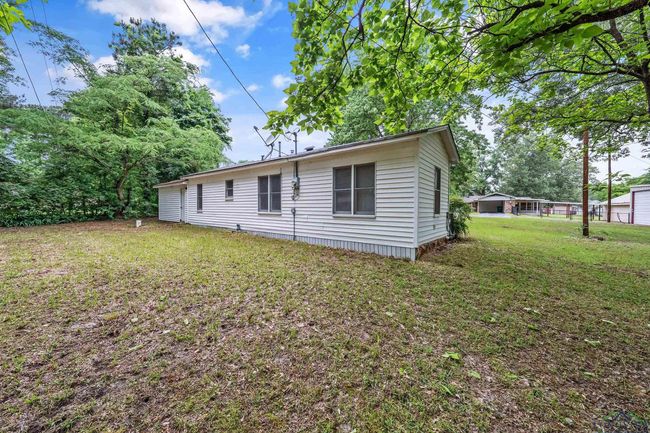 1621 &amp; 1627 Baseball Loop, House other with 5 bedrooms, 3 bathrooms and null parking in Diana TX | Image 42