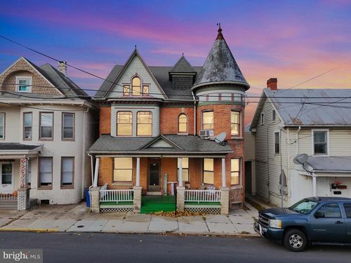 106 E King St, LITTLESTOWN, PA, 17340-1614 | Card Image