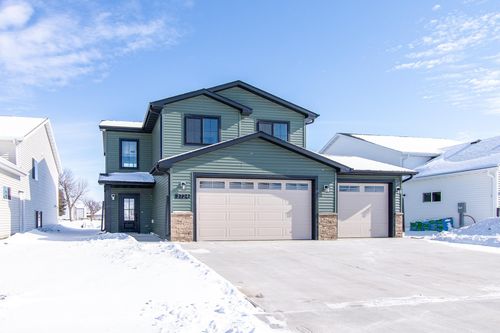 3724 27th St S, Moorhead, MN, 56560 | Card Image