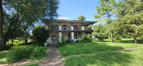 416 W Main St, Wortham, TX, 76693-4811 | Card Image
