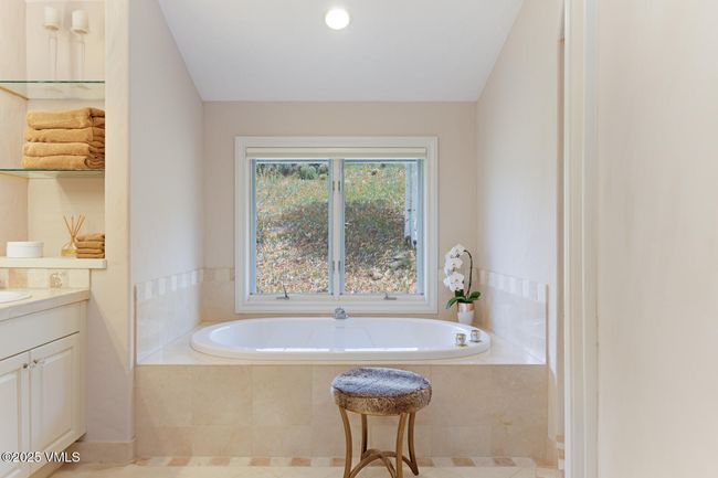 21 Hackamore Rd, Home with 3 bedrooms, 3 bathrooms and null parking in Edwards CO | Image 21