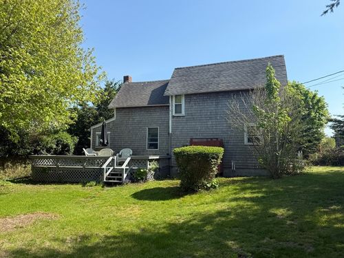 19 Perkins Avenue, Oak Bluffs, MA, 02557 | Card Image