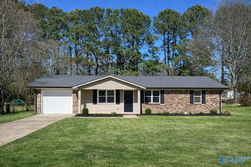 1105 Galen Ave, Albertville, AL, 35950-4930 | Card Image