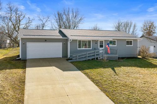 509 Ernstmeyer Drive, BARABOO, WI, 53913 | Card Image
