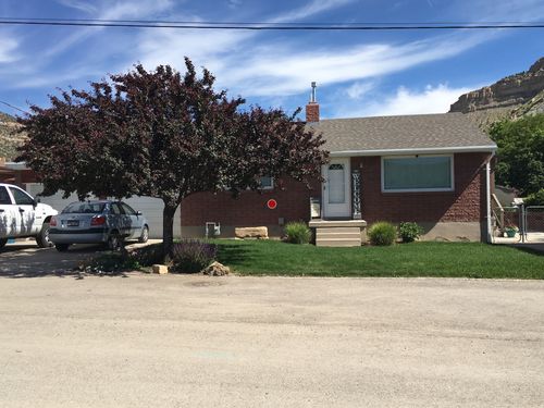 90 Orchard St, Helper, UT, 84526-1148 | Card Image