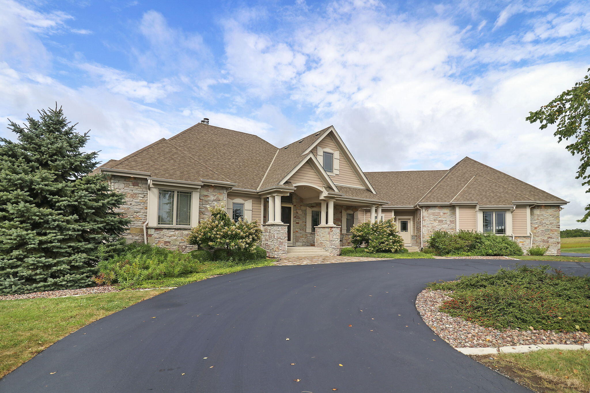 63rd Dr, Union Grove, WI 53182