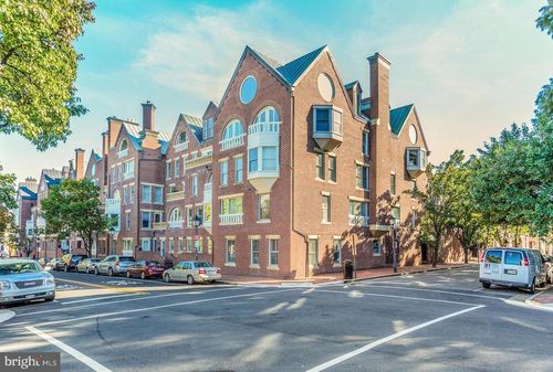 dh501-125 N Lee St, ALEXANDRIA, VA, 22314-3260 | Card Image