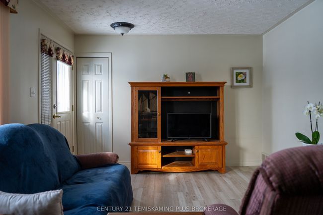 998169 Highway 11, House other with 3 bedrooms, 2 bathrooms and 6 parking in New Liskeard ON | Image 12